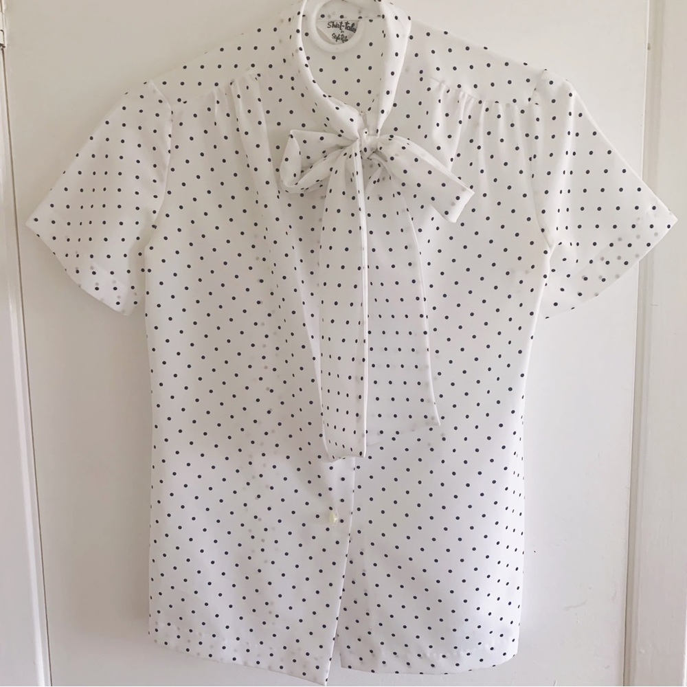 Vintage Shirt Tales by Style Rite navy blue polka dot blouse with pussy bow